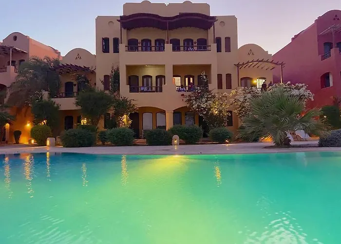 Magical 2br Ground/free Pool & Lagoon Access @elgouna Apartman